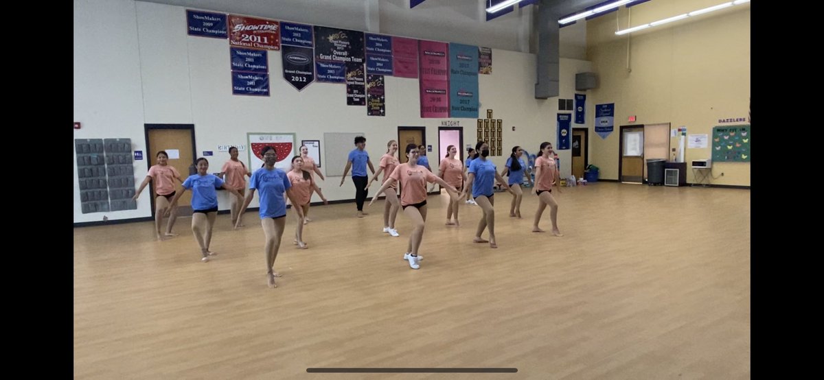 SMCISDFineArts's tweet photo. JV Dazzlers in their final day of the SMCISD SMHS JV Summer Dance Camp!  These students got a great start on dance routines that will be displayed at our Rattler football games and more! https://t.co/rewov5NQu8