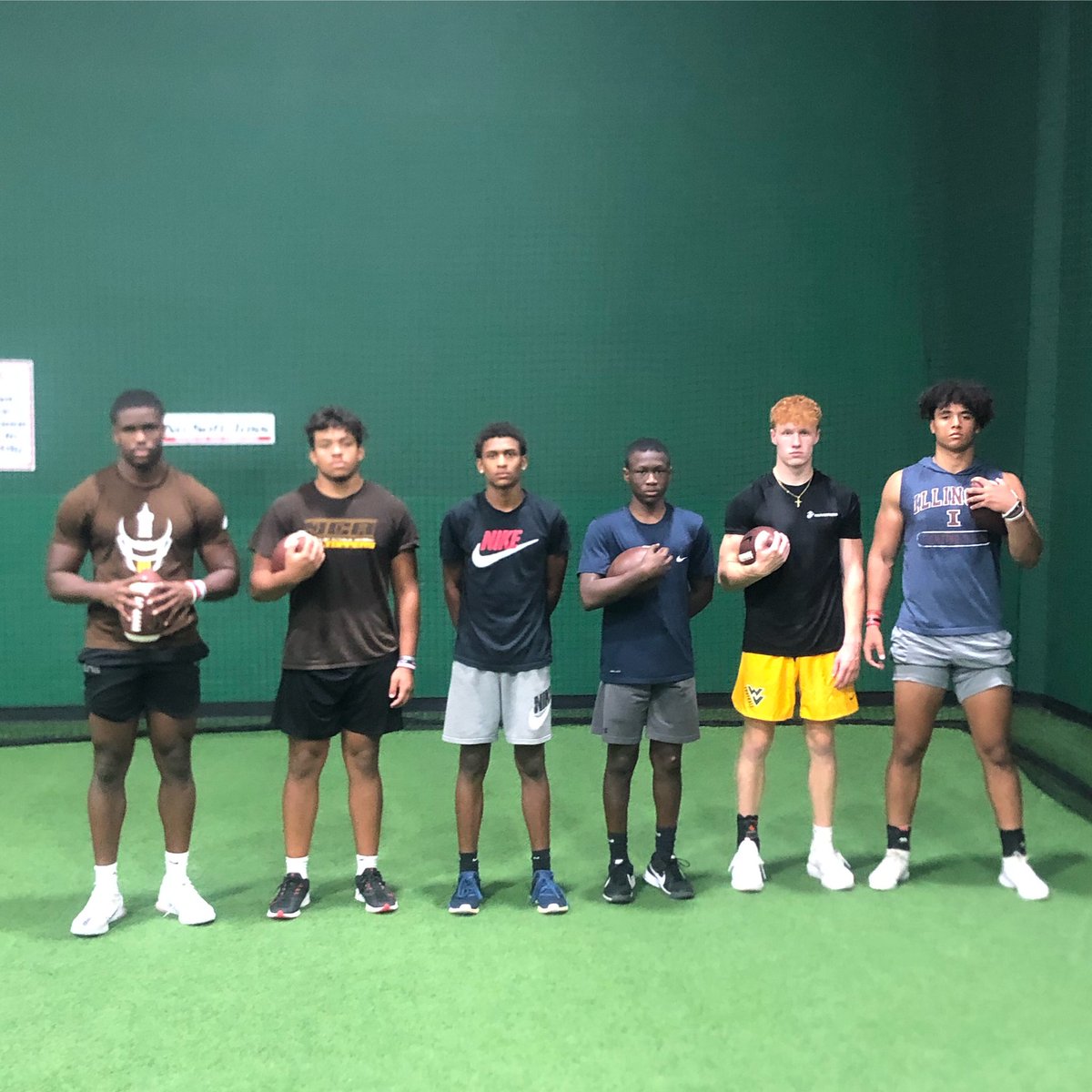 mj_sbbm4keys's tweet photo. SBBM•🦍•FOA “🦍•Grrrrind” ⭐️⭐️⭐️@Malachiloading @rpurch21 @CodyWilberg (Missing From Picture @ilwill20 @VossAidan) ⭐️⭐️⭐️@jda_anderson21 #sbbm #4KTS #HungrybutHumble #LOE #FOA #TTP #Hybridathletes https://t.co/LGt8AhsGsM