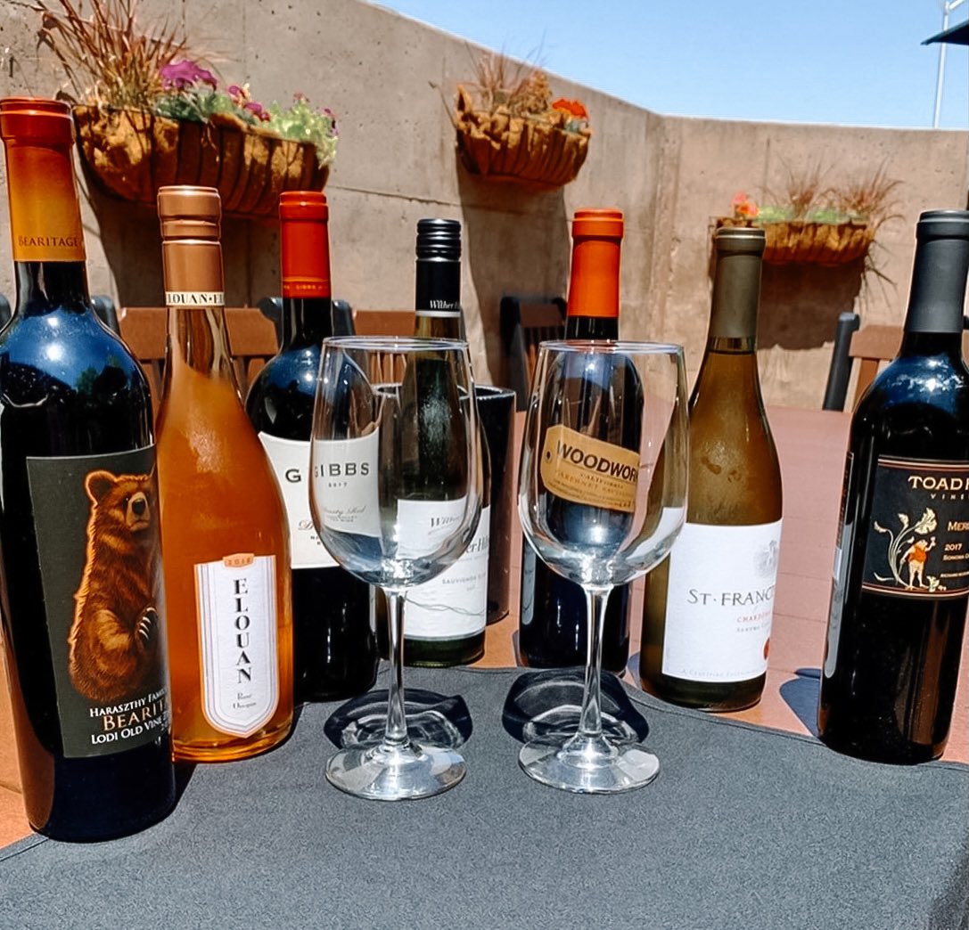 Can’t forget about Wine Wednesday! 🍷 
Join us for 30% off all bottles on our Wines By The Glass List! 🥂
