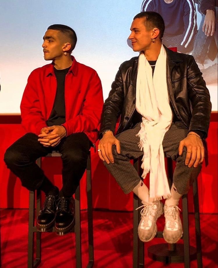 elitearchivees's tweet image. 