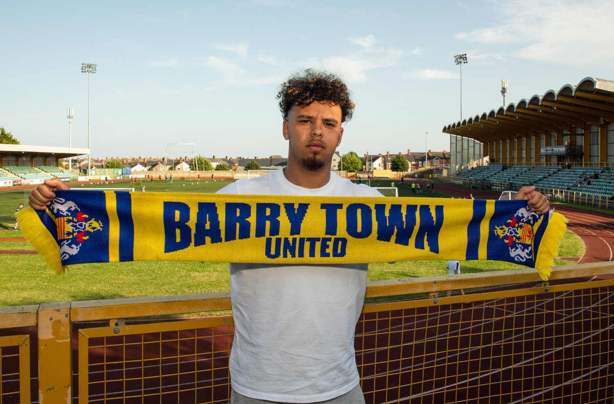 🔴 July 10: Plays for Bristol Manor Farm against Barry 

💛 July 17: Plays for Barry against Undy Athletic

🤝 July 21: Officially a Barry Town player 

#MarcTheDay | #YourTownYourTeam