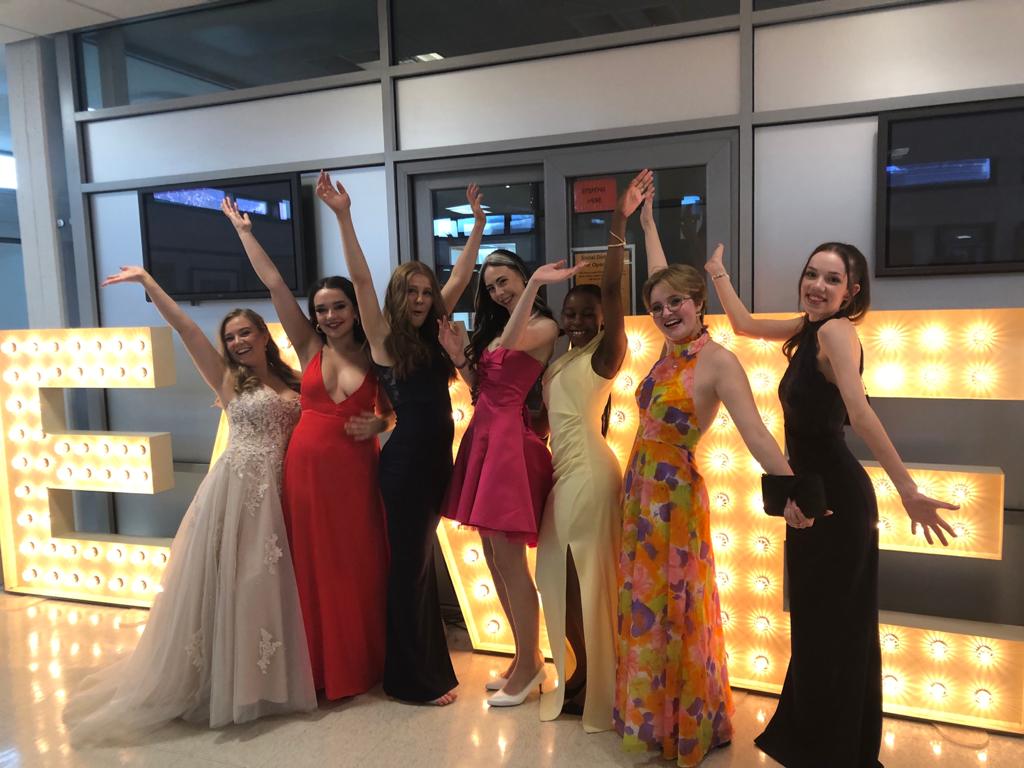 Such an amazing range of suits and dresses......