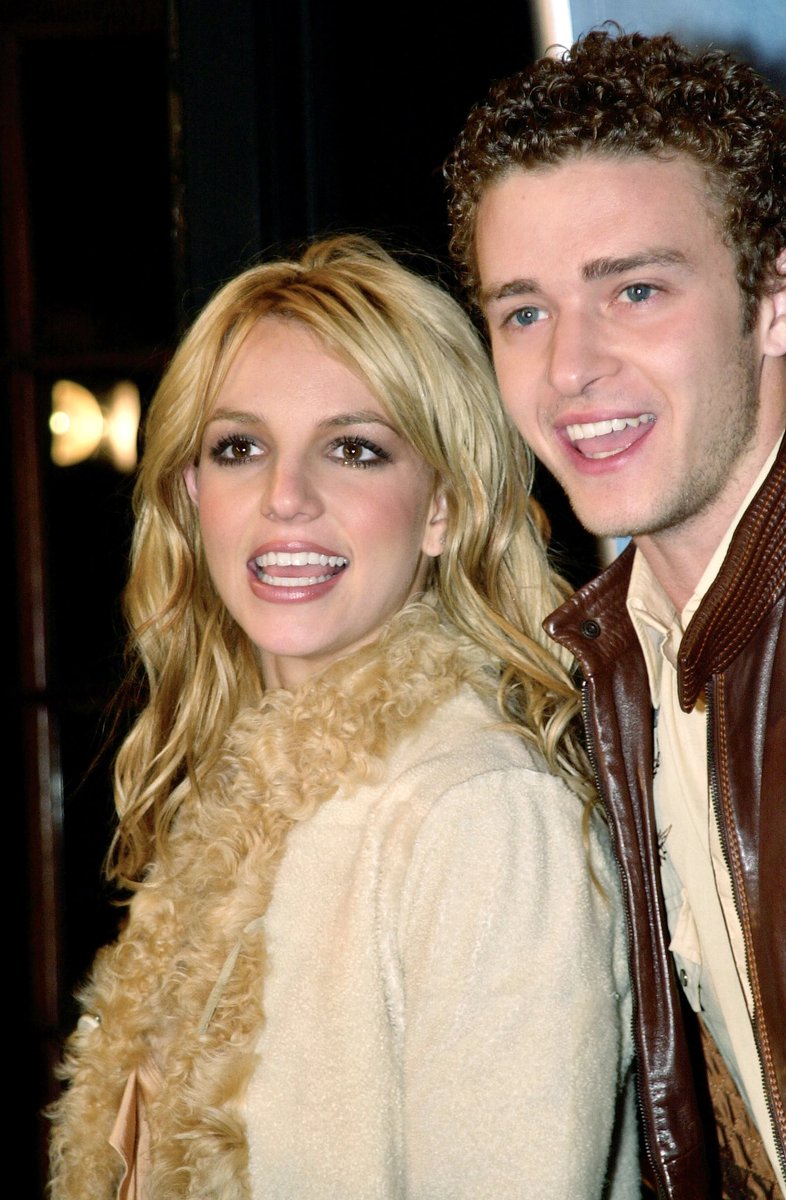 justney4ever__'s tweet photo. ”I don’t know #BritneySpears, the pop icon. And she doesn’t know #JustinTimberlake, that guy from #Nsync . That’s not the way we look at each other. You could take all this away and I’d still have her. That’s what matters in life.”
#Justney #pinkyandstinky ❤️♾ https://t.co/1E6AteOJxe