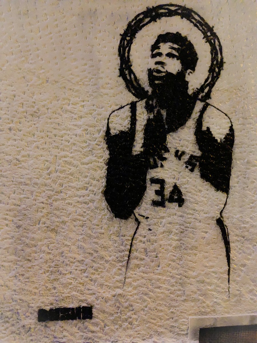 Crown of wire #stencil by <a href="/_dazno/">dazno</a> #withrefugees #noborders #nofences #streetart in #exarcheia