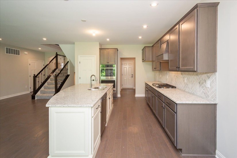 RichBaldi's tweet image. Beautiful new build #HomeForSale in Shaker Run!  Unfinished basement, 3 car garage.  If you'd like more info let me know!  

#RichTheRealtor #realestate #BuyWithRich #newhome #forsale #house richardbaldijr.herrealtors.com/property/151-1…