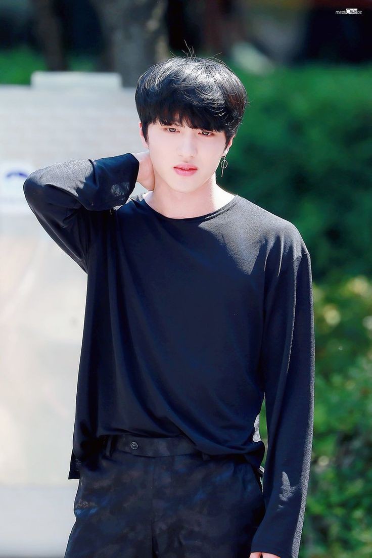 ───────  #Rolbandchella21 ❜

—Chani había viajado al desierto una vez más para estar presente en el festival RBchella. El viaje lo hizo con su esposo <a href="/RoWoon_B/">RoWoon</a> y sus dos hijos <a href="/SxthKang/">Seth</a> y <a href="/OsirisKang/">Osi</a> con quiénes además se estarían quedando en una carpa en familia.—