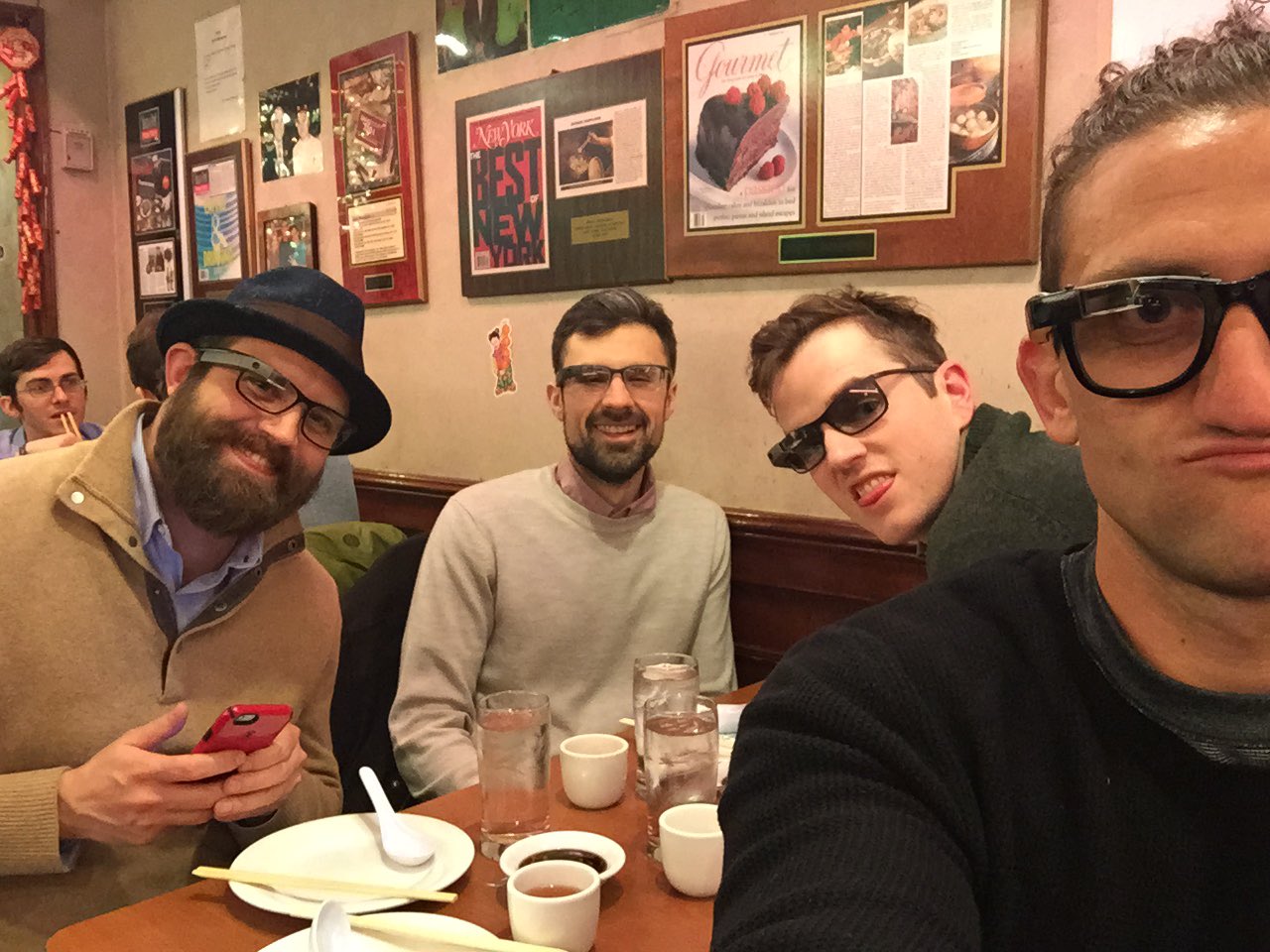 welzijn zoogdier Kind Casey Neistat on Twitter: "the very first version of Beme used google glass - you just tap and it uploaded 10 seconds of what you see to the feed. this pic was welzijn zoogdier Kind Casey Neistat on Twitter: "the very first version of Beme used google glass - you just tap and it uploaded 10 seconds of what you see to the feed. this pic was