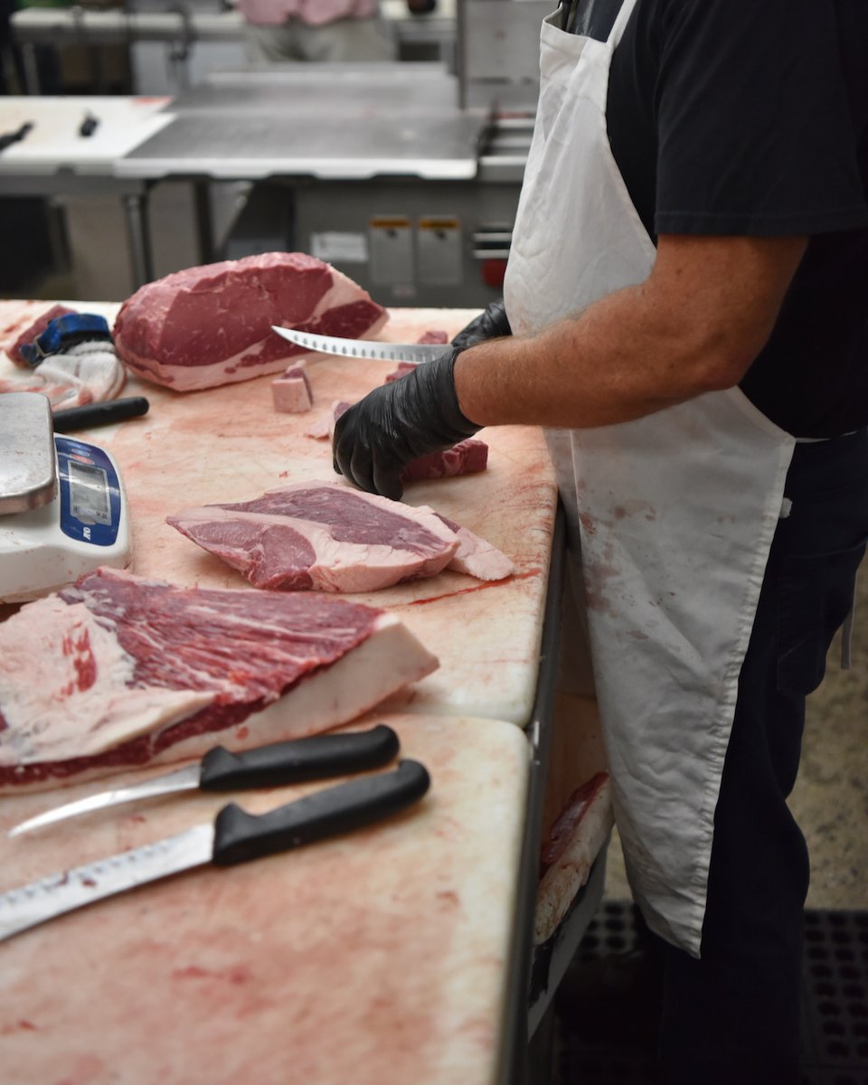BoydKRutherford's tweet photo. Today I took a tour of Main St. in #MountAiryMD today. My first stop: Wagner's Meats. The full-service butcher shop has served the community since 1953. @MDsBest @MdAgDept #MDBuyLocal2021 https://t.co/oHht7Ly76h