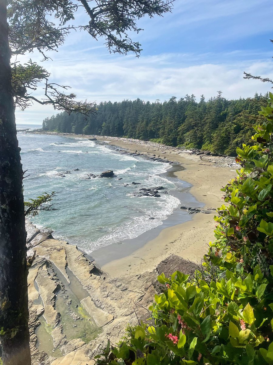 outandacross's tweet photo. Finished the #WestCoastTrail this morning! Now to fly back home to Calgary. Really glad for a great 7 days/6 nights on one of the most extraordinary trails in Canada. What a trip! And of course, there’ll be more to come. @ParksCanada @ExploreCanada @HelloBC #explorecanada https://t.co/B88kHx7WWR