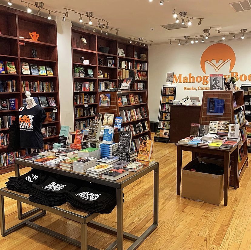 Black-Owned Independent Bookstore in DC &amp; Maryland 

📍 MahoganyBooks | 1231 Good Hope Rd SE, Washington, DC 20020 | 121 American Way, Oxon Hill, MD 20745