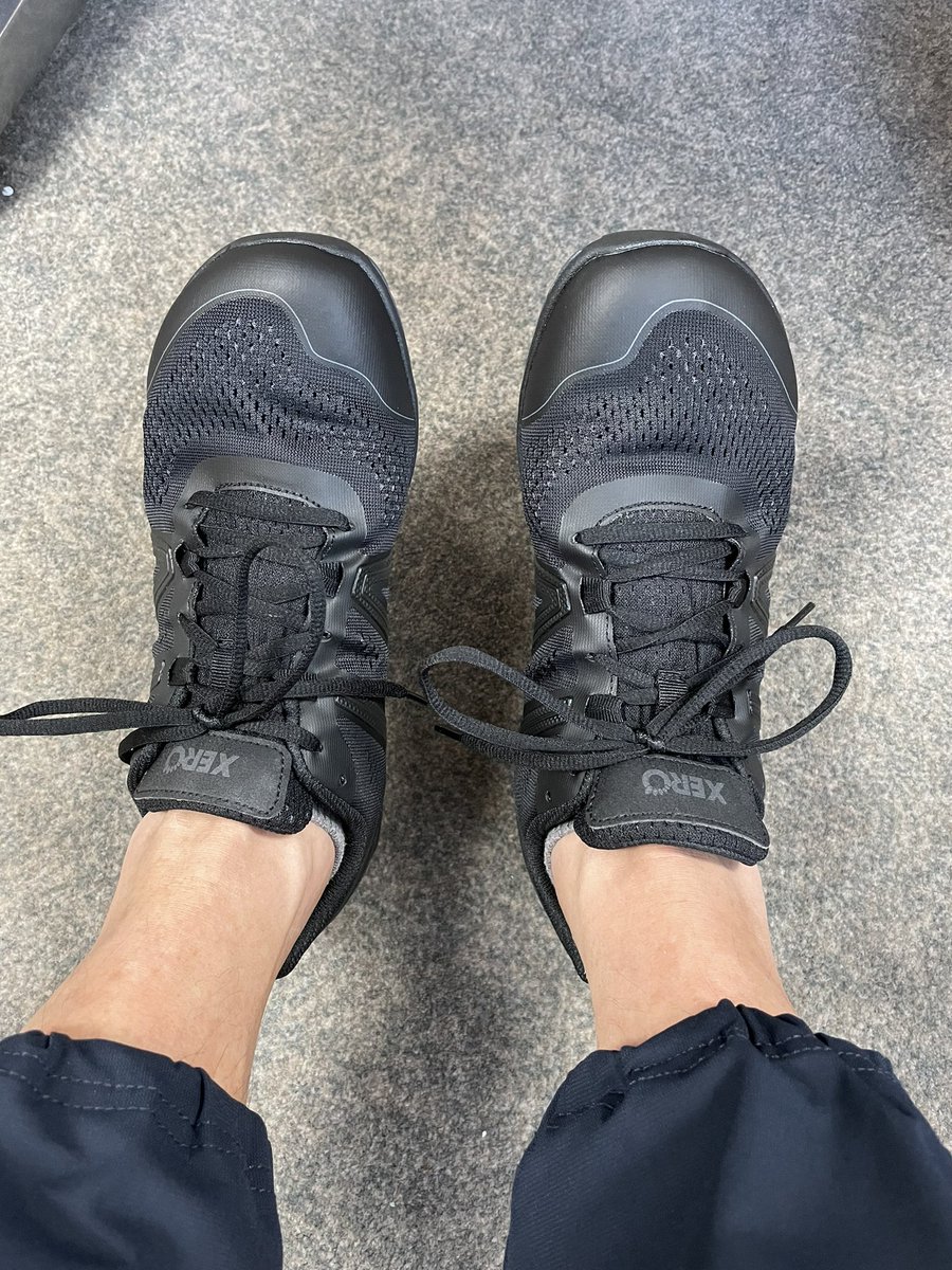 bn1879's tweet photo. 今日の通勤シューズはこちら! #zeroshoes https://t.co/lb9JInRExm