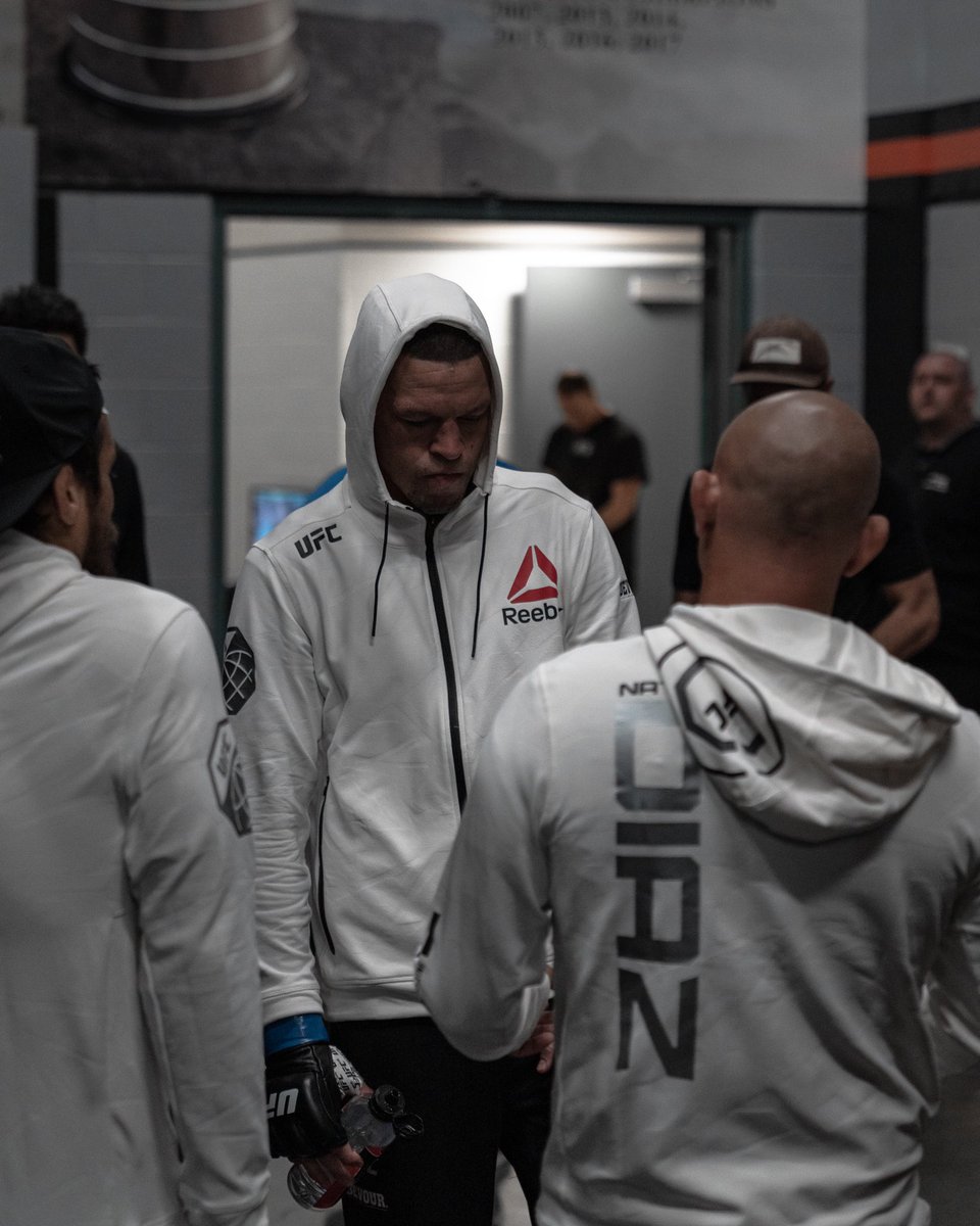 NateDiaz209's tweet photo. The title 👊🏼 https://t.co/M7UPEUILrZ