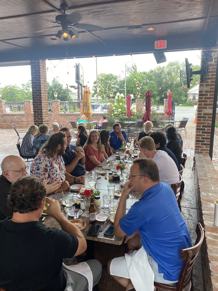 alumservicecorp's tweet photo. #ASC31 out to dinner at Favazza’s on The Hill! https://t.co/jI1tUd4UAR