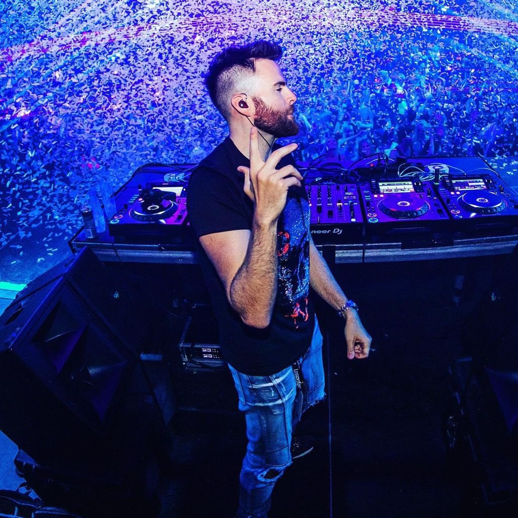 30 minutes until my Shiba Inu live stream set! <a href="/Shibtoken/">Shib</a> 

Head over to my YouTube below to watch🔥

youtube.com/watch?v=35b61P…