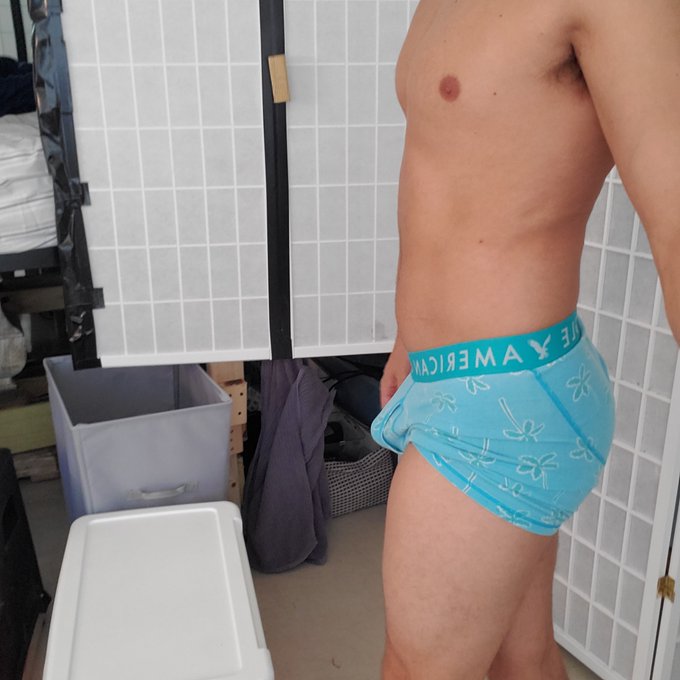 Cry more
.
#gayonlyfans #gay #gaydaddy #gayboy #gaymen #gayhot #gaypride #gayman #gayguy #findom #findomfetish