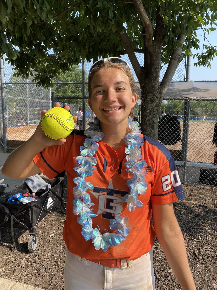 Atta-girl!!! 2022 OF <a href="/cora_schweitzer/">Cora Schweitzer</a> comes through with a bomb and a double off the fence in our first bracket game today. 

<a href="/topgunfastpitch/">Top Gun Fastpitch</a>