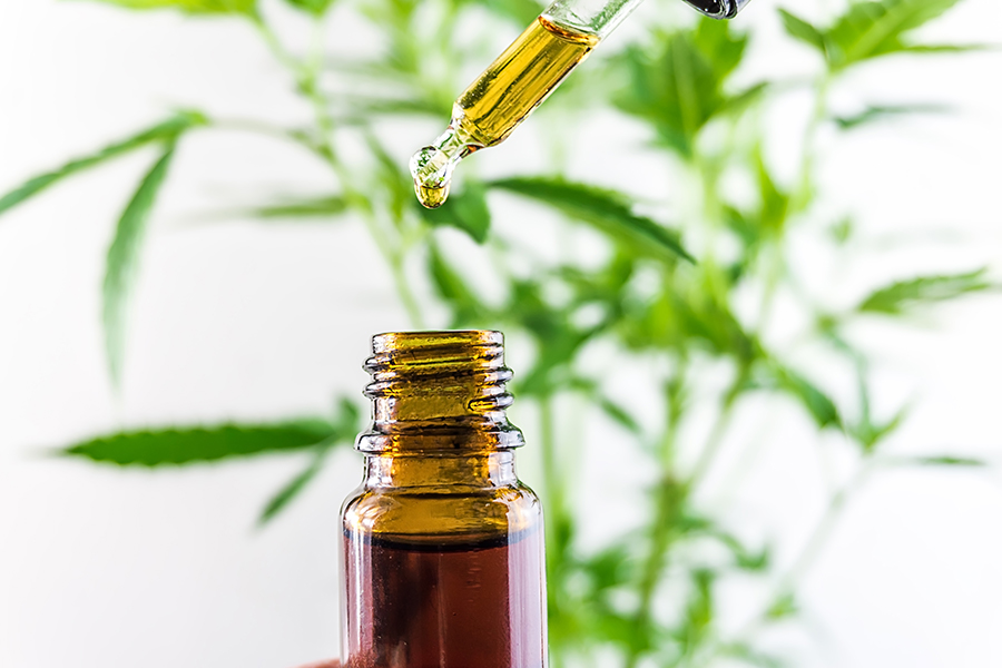 масло жожоба фото. оливковое масло в кувшине. пионы мастихином ольги базановой. брызги машинного масла. масло моторное капли.