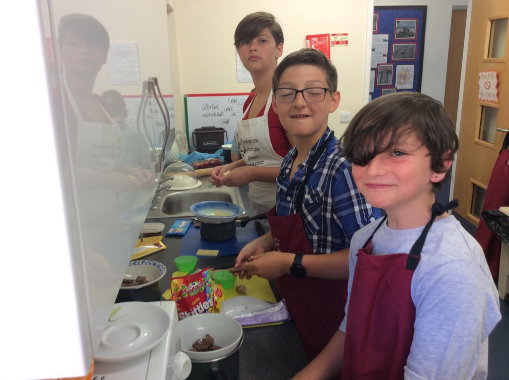 Year 6- Class of 2021 tweet media