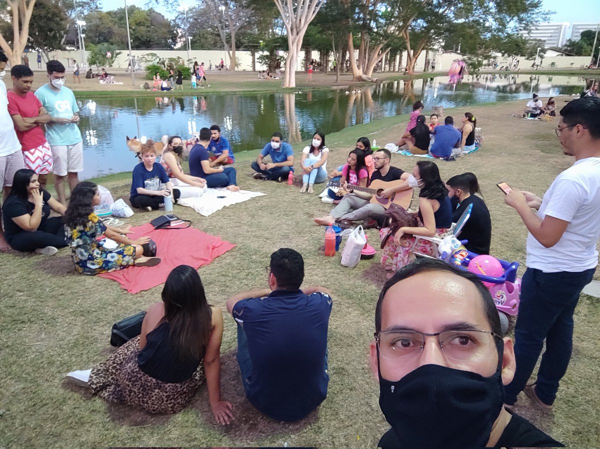 PG Jovem leva seus amigos não adventistas para por do sol em parque! #Discipulado
#IasdCentraldeTeresina