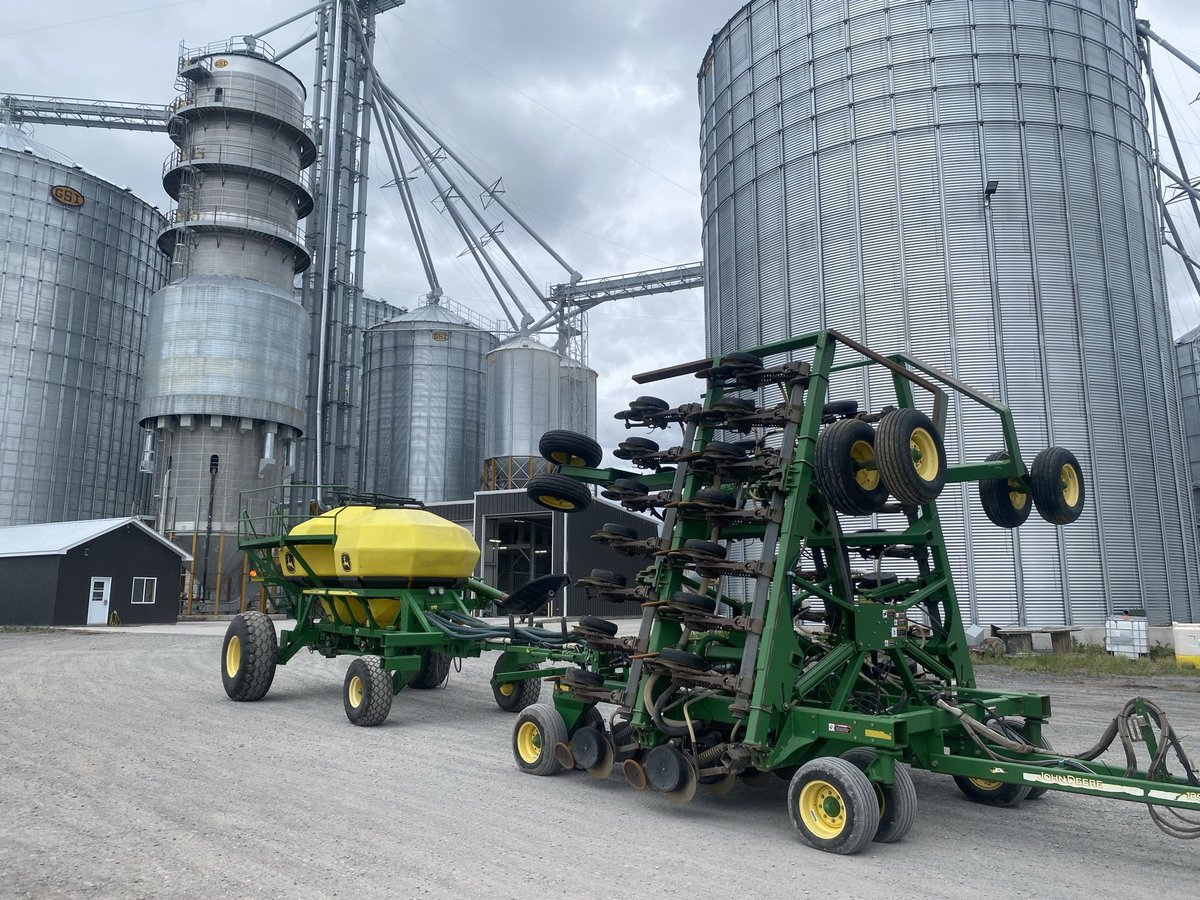 We have decided to part ways with our air drill. 100k Canadian   40ft 10 inch spacing 270bu dual tank cart.  New loading auger 2019 very little use on drill.   Retweets appreciated   Field ready