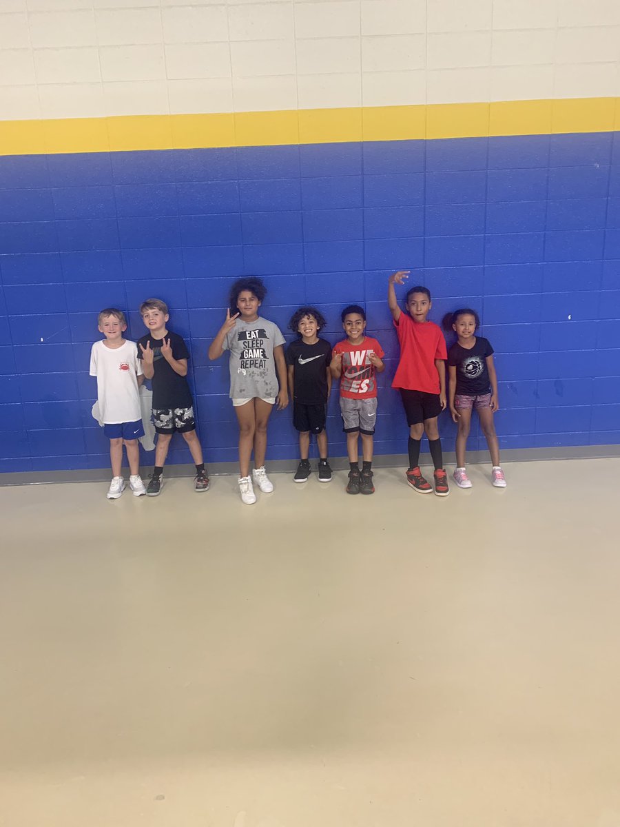 runninladyrebs's tweet photo. Knock out Champs, team relay champs, 33 youngsters getting better at basketball camp today! Day 1 in the books! https://t.co/0m9NrgWd4k