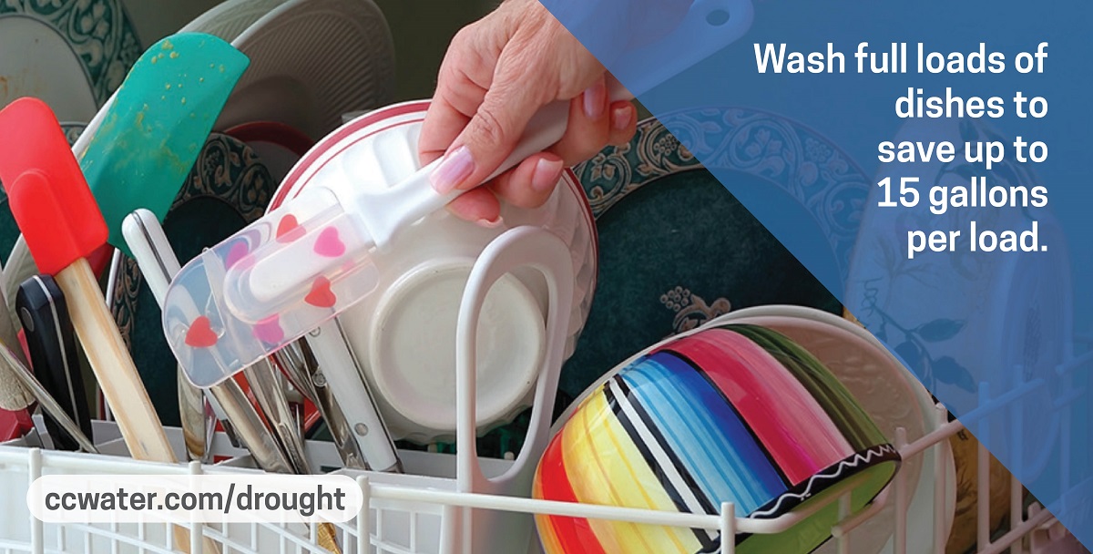CCWD's tweet photo. ๐ง#WaterWiseWednesday
โก Washing full loads of dishes ๐ฝ can save up to 15 gallons of water per load.๐
Get more #waterwisetips: https://t.co/lye3fidkFs https://t.co/LcWIKLEzh8