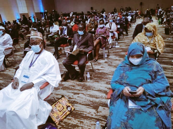 Kigali a rréuni la 41 ème assemblée générale des maires francophone. Le thème retenu est : la santé des jeunes adolescents et la planification familiale.
 La délégation du #Niger est conduit par le député maire de la ville de Niamey honorable Oumarou Moumouni Dogari.