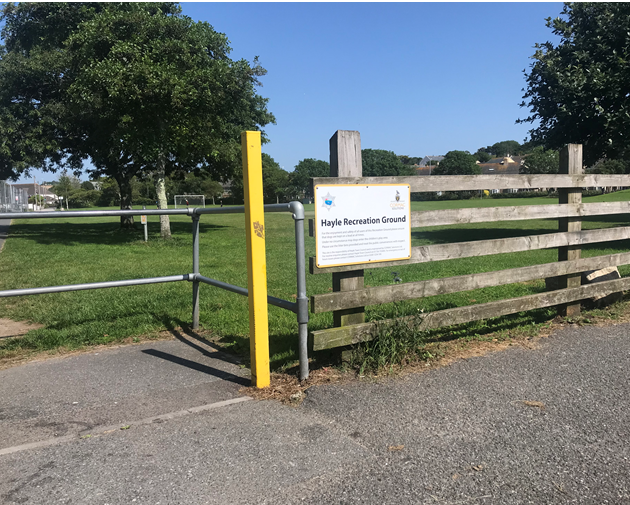 Hayle and St Ives Police tweet media