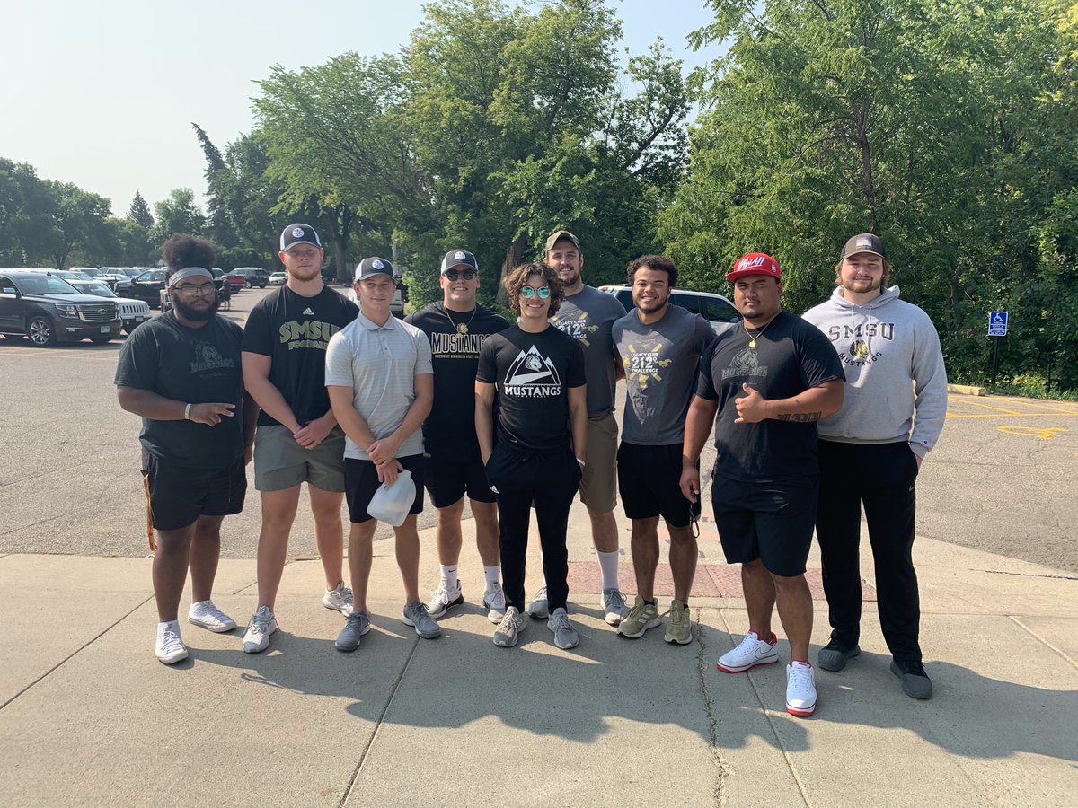 SMSU Football (@smsufootball) on Twitter photo All😁's from generations of 𝐌𝐮𝐬𝐭𝐚𝐧𝐠𝐬‼️
Huge thank you to <a href="/MarshallGolfClb/">Marshall Golf Club</a> for hosting our celebration!
Until next year!!⛳️🏌️♂️🐴
#LetsRide /// #M4L All😁's from generations of 𝐌𝐮𝐬𝐭𝐚𝐧𝐠𝐬‼️
Huge thank you to <a href="/MarshallGolfClb/">Marshall Golf Club</a> for hosting our celebration!
Until next year!!⛳️🏌️♂️🐴
#LetsRide /// #M4L