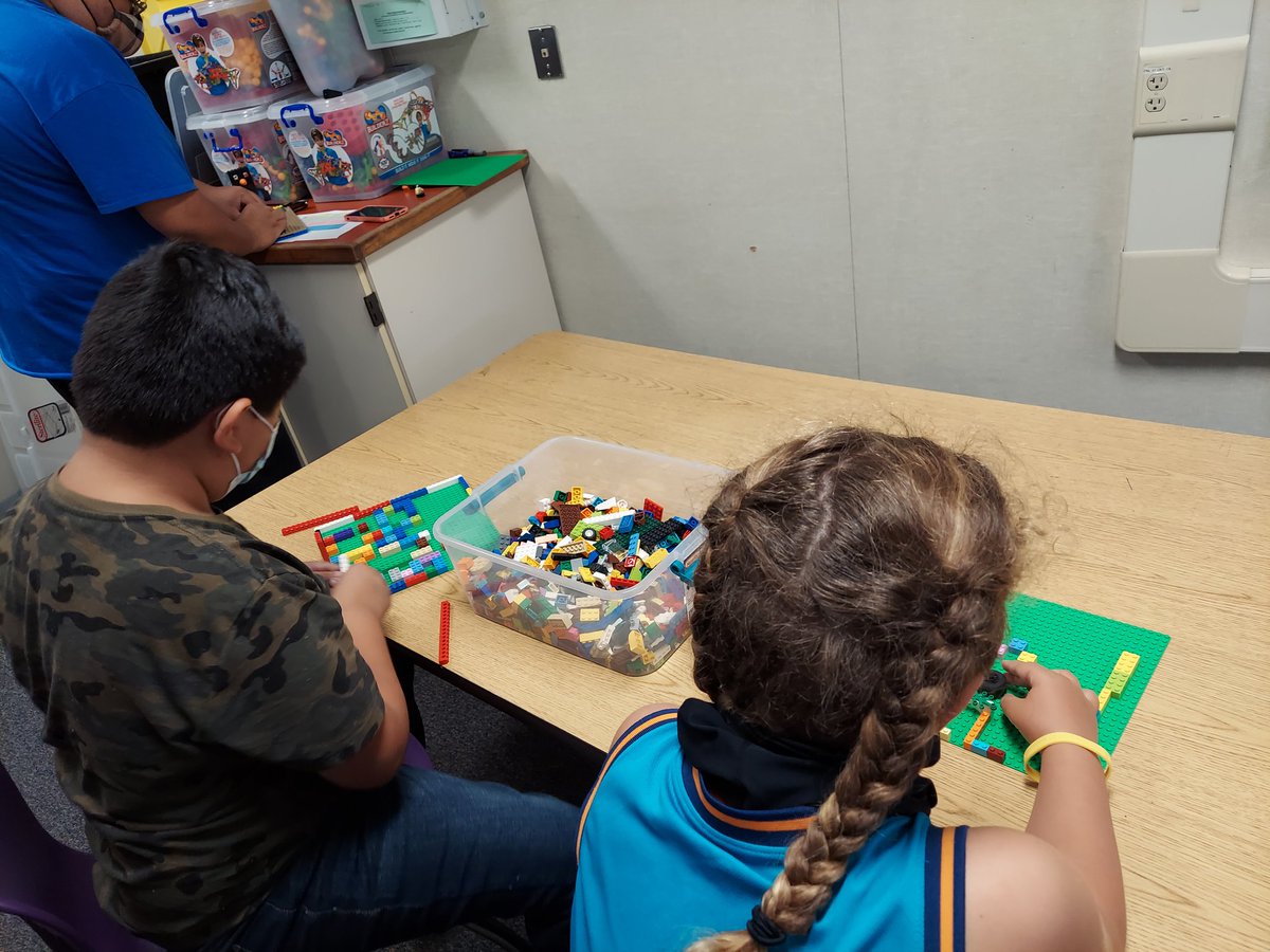 Lego STEM with El Cajon Rec was fun for all! @ChaseTigers <a href="/CajonValleyUSD/">CajonValleyUSD</a> <a href="/BHandley4/">Brian Handley</a> #campcajon