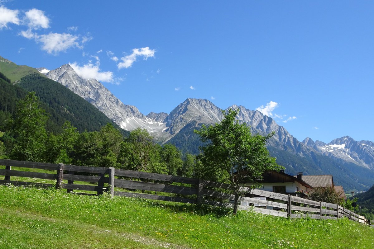 Grazie a <a href="/ValterAgliati/">Valter Agliati</a> una nuova pagina, questa:  cicloweb.net/news/la-ciclab…, per un nuovo percorso sul nostro sito!

<a href="/Kronplatz/">Kronplatz</a> <a href="/visitsouthtyrol/">Visit South Tyrol</a>