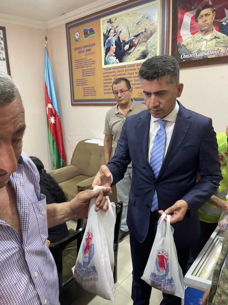 SnTrKDgryL's tweet photo. Avrupa Türk Konfederasyon bünyesinde gerçekleştirdiğimiz 2021 KURBAN KAMPANYAmızın Azerbaycan bölgesi kesim ve dağıtımı başta başkent Bakü, Terter, Bilesuvar, Celilabat, Quba, Şamaxı, Saatli, Sumgayıt şehirlerinde gerçekleşmiştir. Allah kabul eylesin. https://t.co/DRynQIVEh4