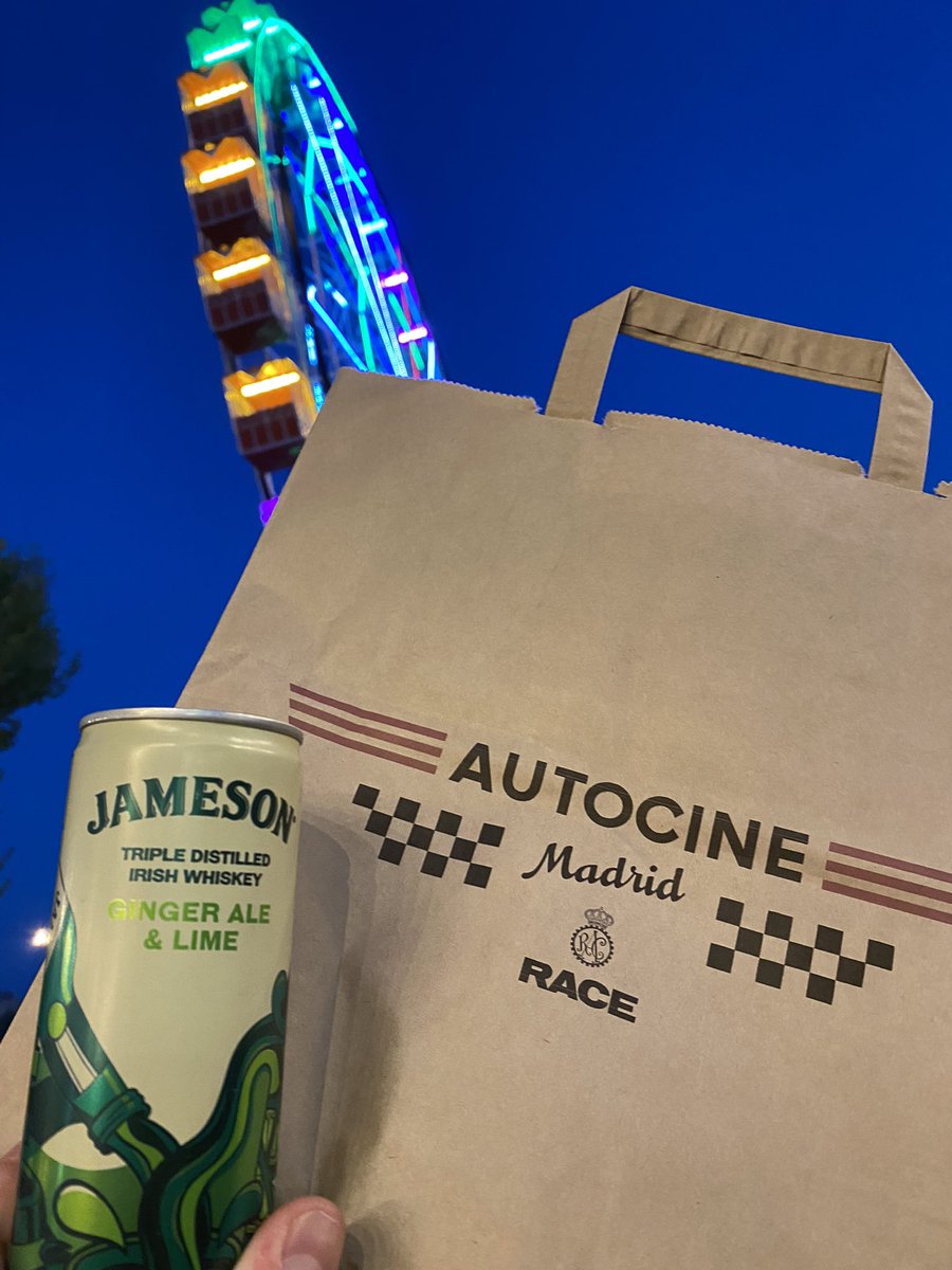 a_estradablan's tweet photo. Doble premio! Venir al @autocinesmadrid y que te regalen un @Jameson_es #gingerlime ! Planazo! https://t.co/3lMpfHs13H