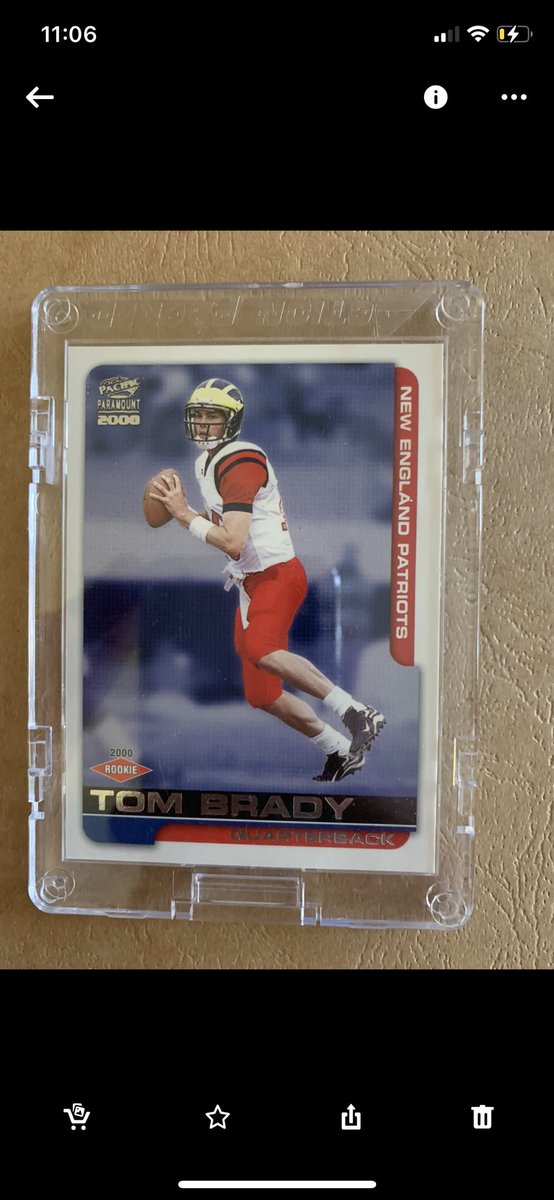 WeedWorldSport's tweet photo. 🔥 tommy gorgeous rookie!!! Make an offer #football  #footballcards #tombrady #tb12 #basketball #basketballcards #basketballislife  #basketballcards #mjcards #michaeljordan #MichaelJordancards #fleer #topps #collection #collectibles #baseball #yankees #mets #baseballcards https://t.co/GeniR88n9N
