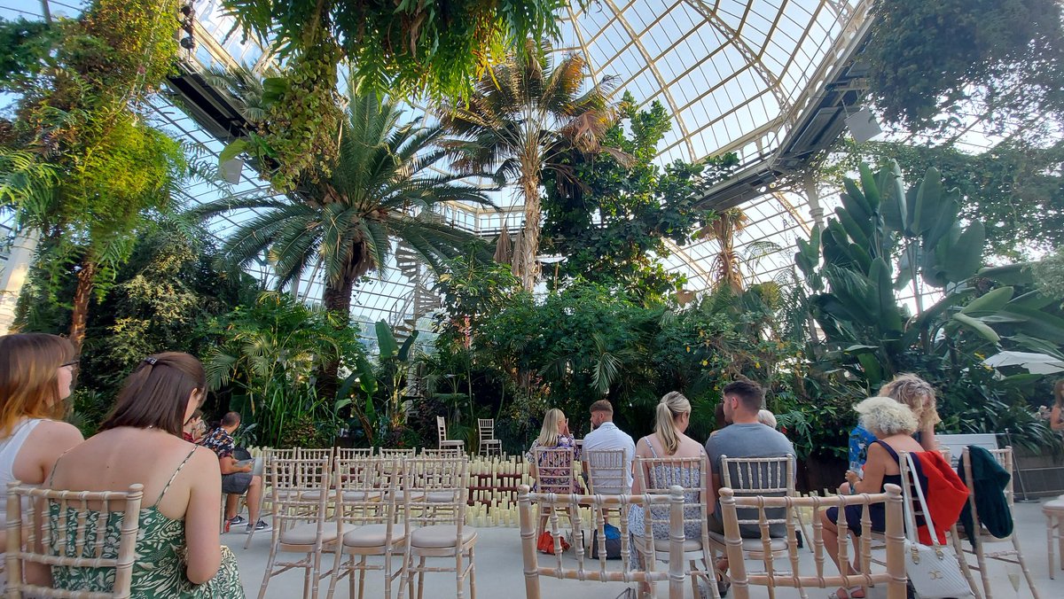 Aaronnumbertwo's tweet photo. Wonderful evening of quartet-performed movie soundtracks at the Palm House tonight. That John Williams sure can write a tune! https://t.co/0N9odFttXW