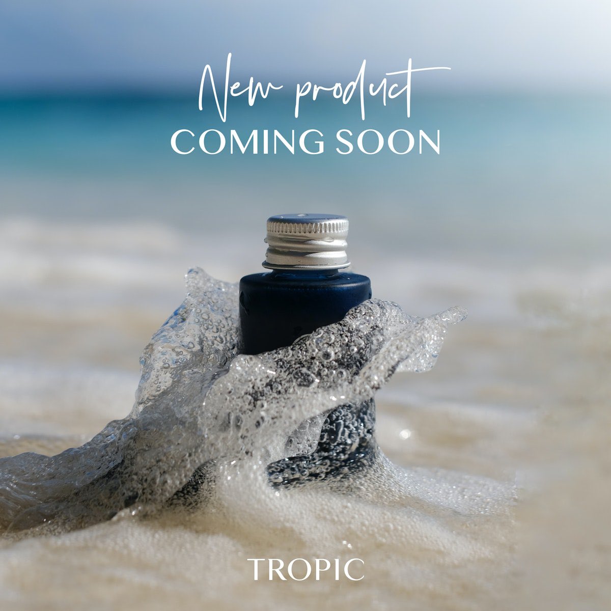 Something new has been making waves at @TropicSkincare 

Any guesses what it can be? 

Coming soon 🌊🤔😆💚🌿

#whatcanitbe
#newproduct
#comingsoon
#iwillrevealsoon
#watchthisspace #tropicambassador 

tropicskincare.com/jackiecurling