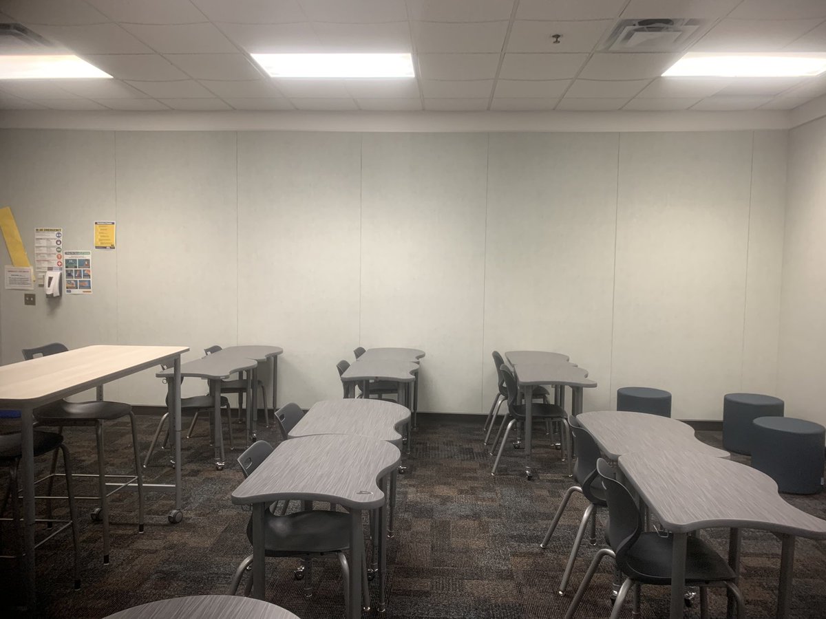 michudall's tweet photo. I need ideas for how to decorate my new classroom. I’m usually a traveling teacher, so I haven’t had to decorate a classroom for several years. I teach high school math. #SaveMyStudentsFromBoredom #AZTeachers https://t.co/shBP8r9Ys2