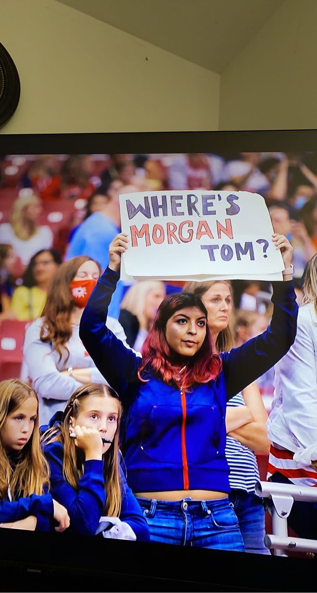 analissa tweet media