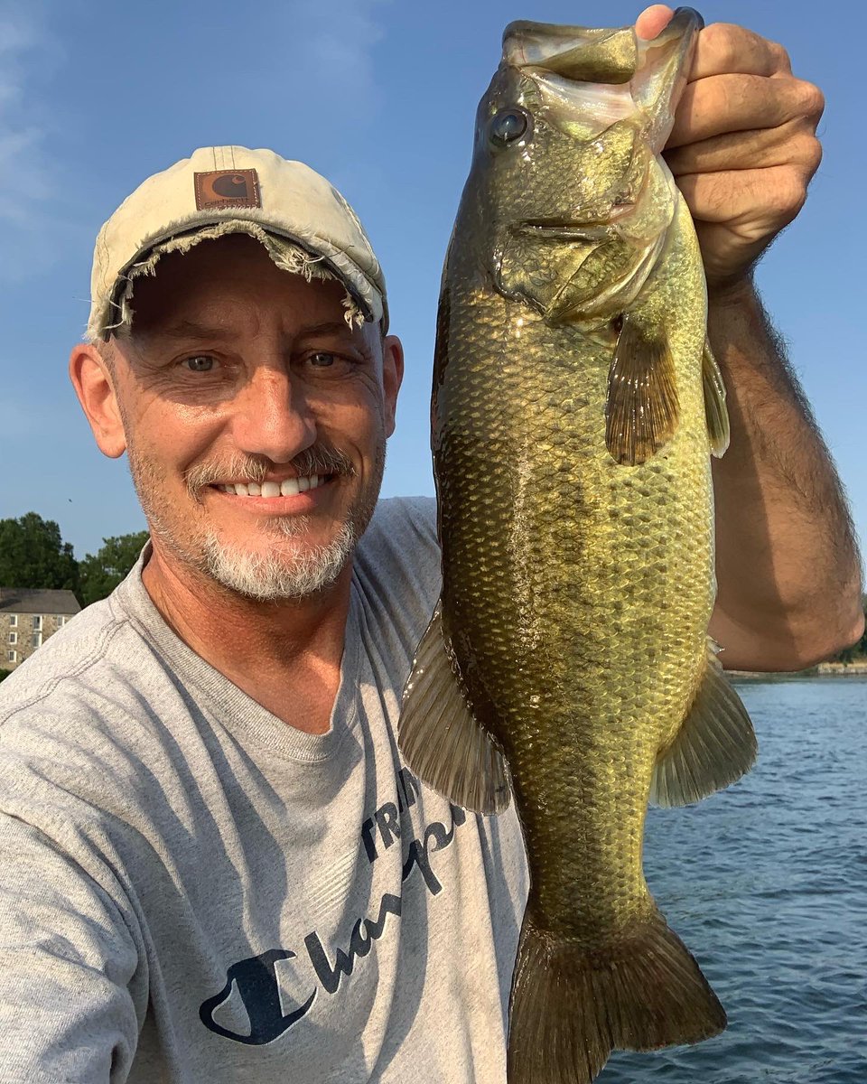 nowthatsafish's tweet photo. I love these fish. Kaboom.!
#susquehannaflats #topwater #bassfishing #bass_nation #laegemouthbass #bigassbass #fishmd #harfordcounty #havredegrace #bassinthegrass #ilovebass #letsfish https://t.co/gjJNnsDFWk