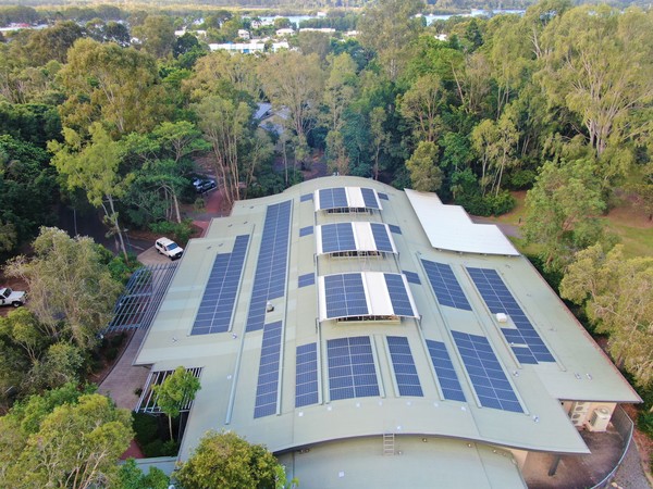 The eArc panel is ideal for buildings that can’t support the weight of conventional #solar panels. Learn how we are working with Sunman Energy to support the rollout of Dr Zhengrong Shi’s innovative technology. cefc.com.au/market-insight…