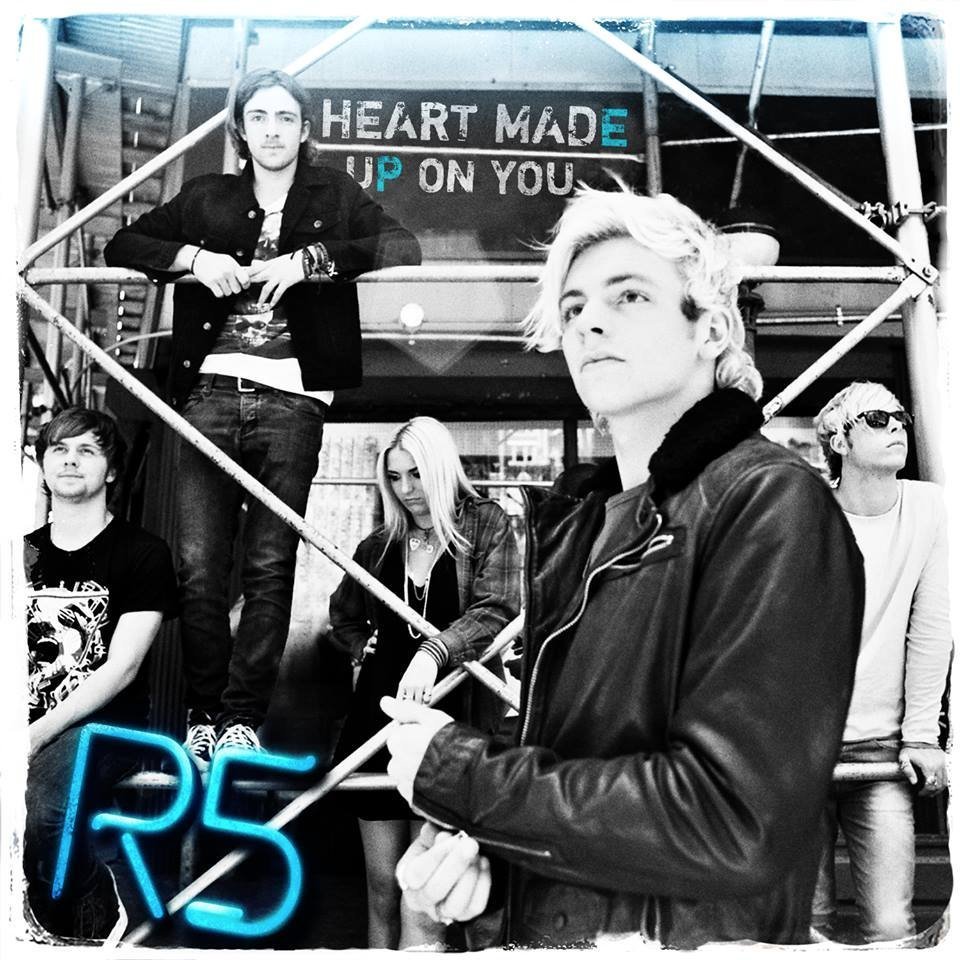 DailyRoss's tweet photo. July 22, 2014: R5 released their "Heart Made Up On You" EP 💿🎶 https://t.co/O6eykInQ7P