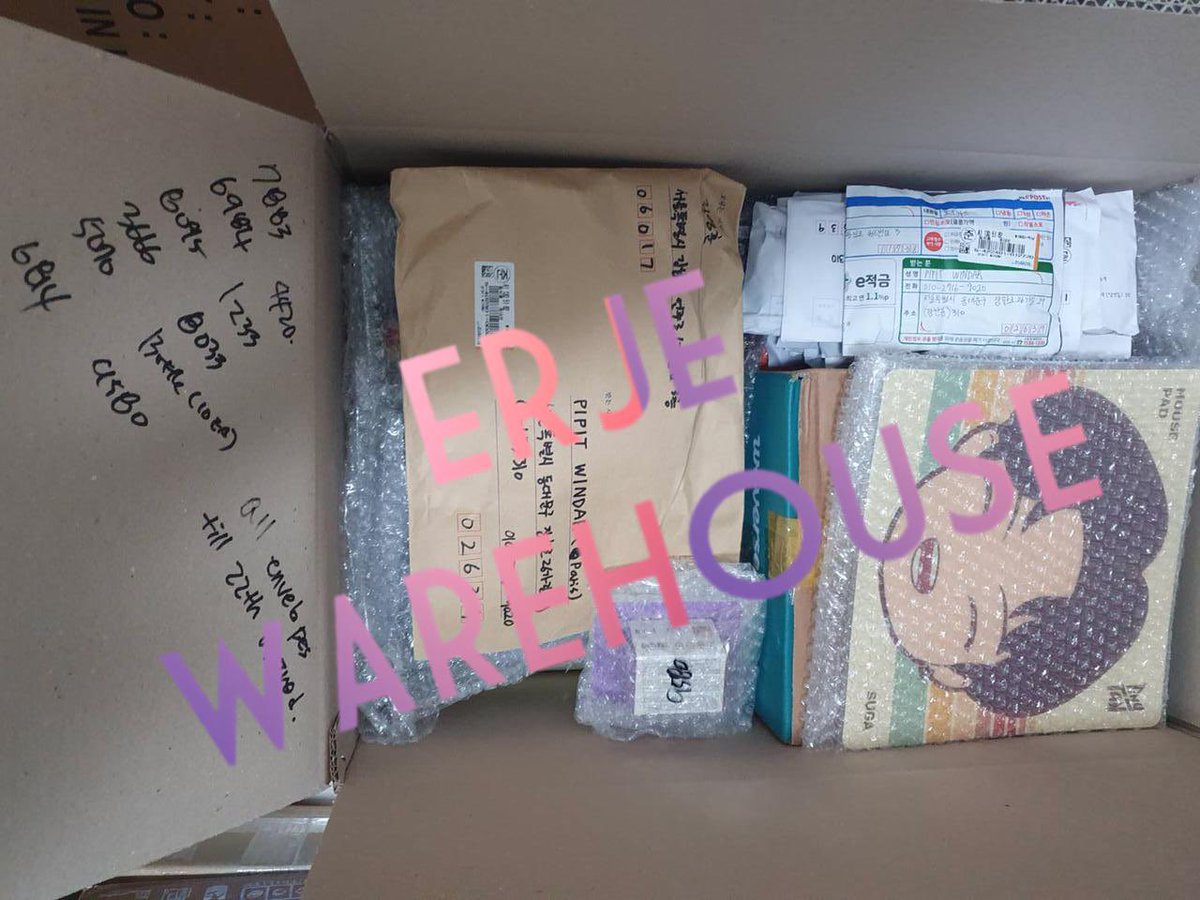 eRJeWarehousee's tweet photo. #PreparingBox_eRJeWarehouse
✈️✈️
220721
Box 2 & 3
Preview isi akan di update di Grup Line
🤗Thankyou for using our service🤗
#warehousekorea #koreanwarehouse #indonesianwarehouse #indonesiakorea #koreaindonesia #sharingwarehouse #sharingems https://t.co/B9jx281wzb