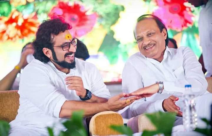 kolhe_amol's tweet photo. महाराष्ट्राचे उपमुख्यमंत्री आणि आमचे नेते मा. अजितदादा पवार यांचा आज वाढदिवस. दादा कुशल प्रशासक तर आहेतच त्यासोबतच संवेदनशील राज्यकर्ते देखील आहेत. त्यांना निरोगी दिर्घायुष्य लाभो ही आई जगदंबा चरणी प्रार्थना. वाढदिवसाच्या हार्दिक शुभेच्छा @AjitPawarSpeaks
#HBDAjitdada https://t.co/pD5icVVg0W