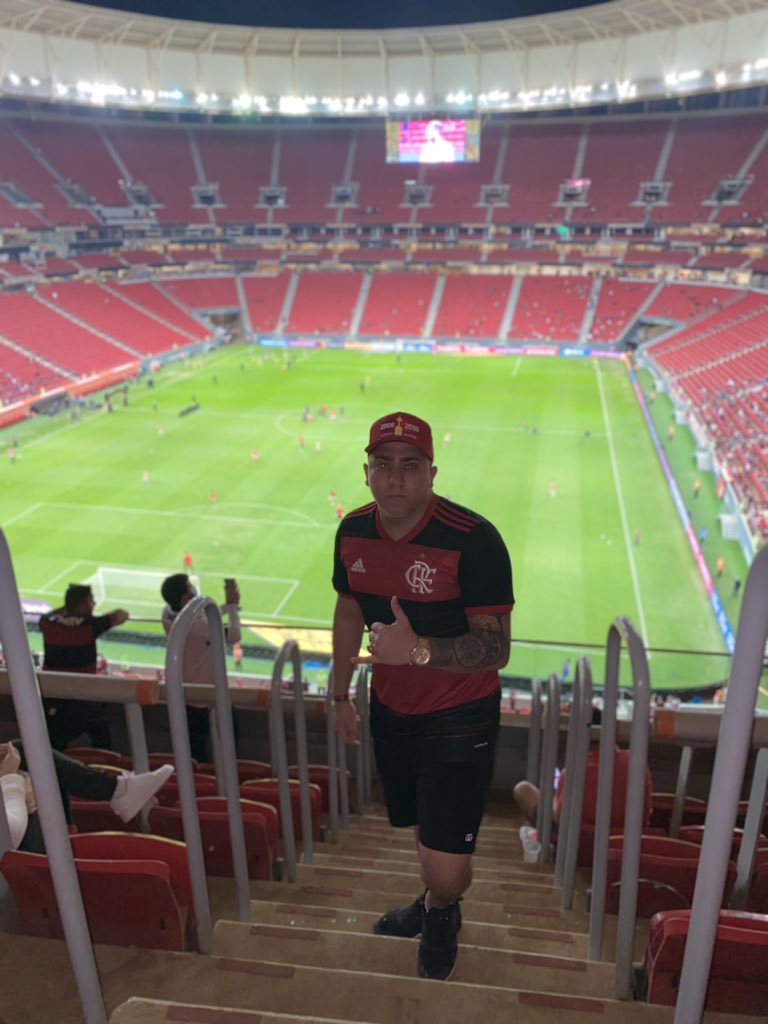 douglashassel's tweet photo. TE SIGO A TODO LADO 🔴⚫️🚌
#Vooltei🙏🏼
#CRF
#libertadores https://t.co/3yGVqJ0SwR