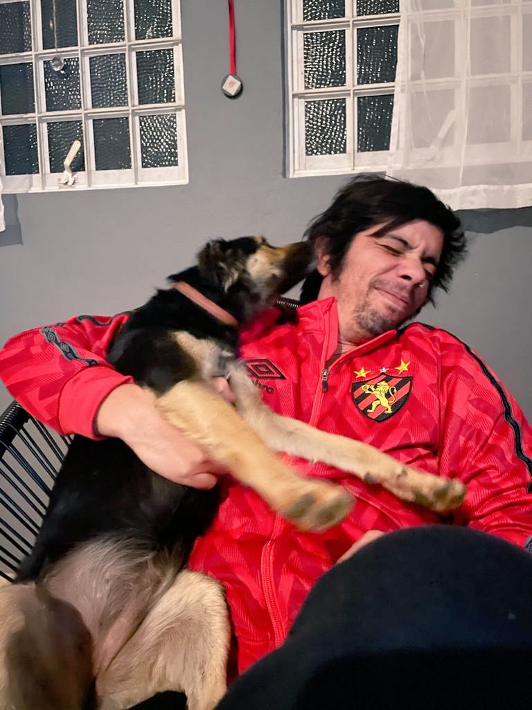 Chinaina tweet media