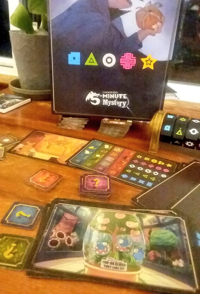 mamagames's tweet photo. 4 attempts at trying to catch 2 out of 3 suspects tonight in the case of the Two Thirds... that MacGuffin remains out of sight.
5 Minute Mystery is always a good time, win or lose... I love speedy games and deduction.
#boardgames @Wiggles3DGames https://t.co/ihNcC55iXT