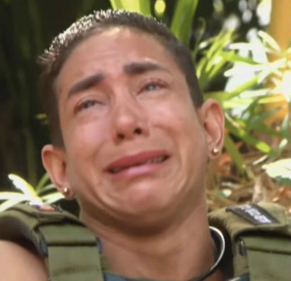 VozKidsColombia's tweet photo. Toda Colombia viendo hoy #LaVozKids https://t.co/IwGtEgrhws