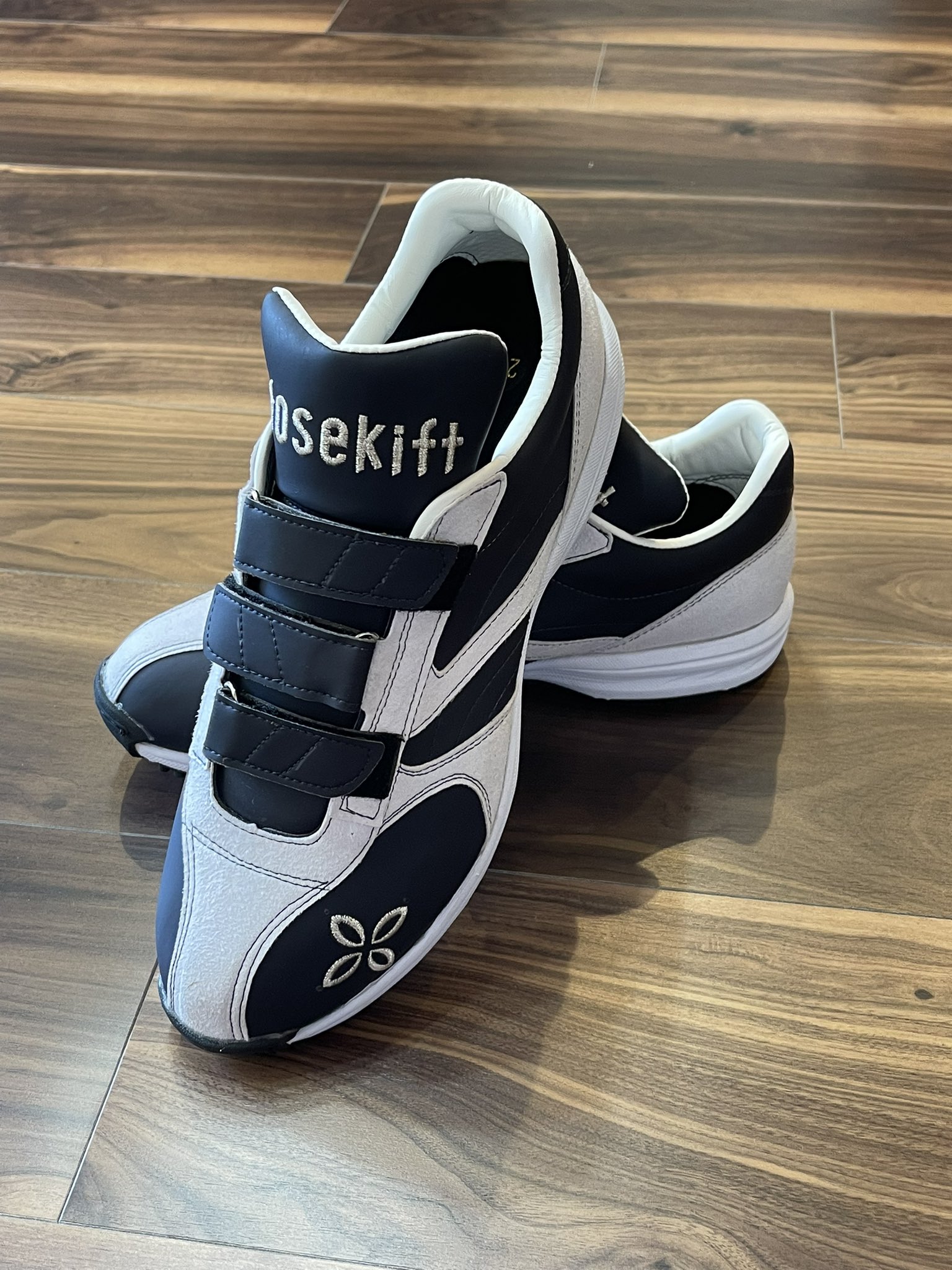 Fosekift フォースキフト　スパイクスニーカー　美品　野球　ベースボール 立正大学 野球部選手からオーダー頂きました。 【オーダー