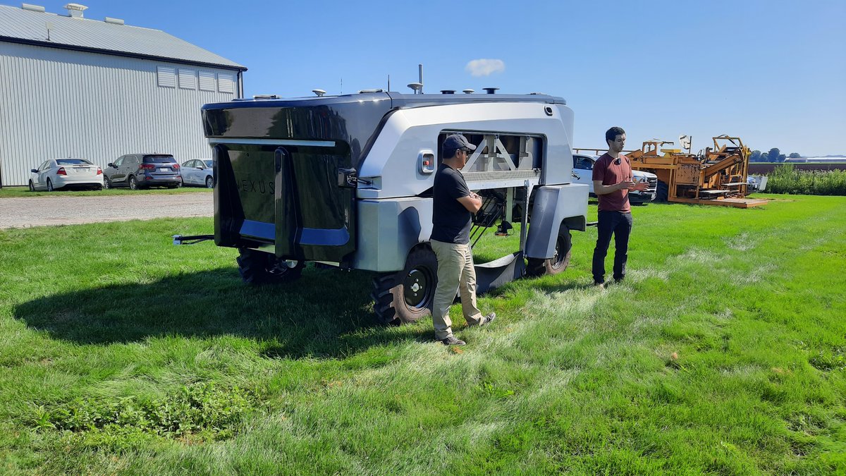 KorechiInnov's tweet photo. A good day to demonstrate autonomous weeding technologies at The Holland Marsh.
@ag_haggerty @TheSandFarmer  @naiotech  @NexusRoboticsCa @WeedProfesh @ian_d_mcdonald @HollandMarshGro 
#FarmingRobot #WeedingRobot #PrecisionAG #AutonomousFarming #PrecisionAg  #AgriTech #agriculture https://t.co/JBmKJC0Whj