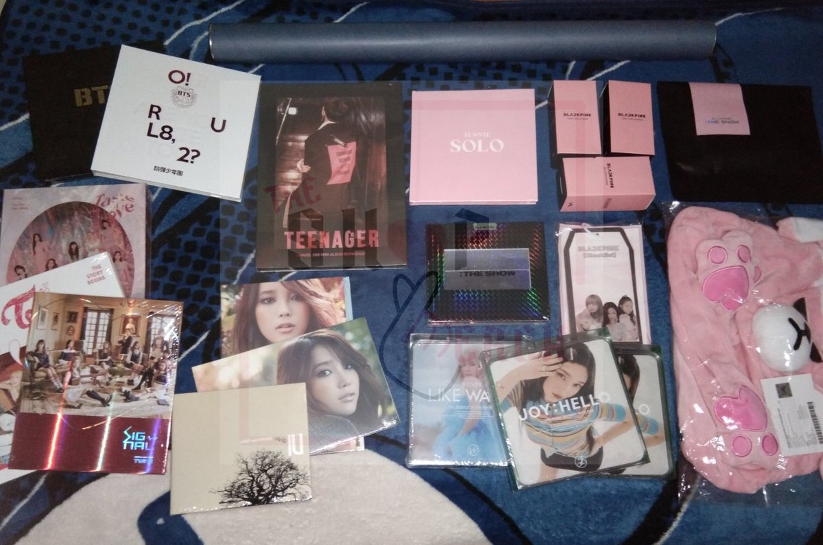 TheShopMerchPH's tweet photo. Arrivals today ✨✨ Some items are still in transit, please expect delays due to bad weather. Thank you for trusting and patiently waiting - 🥟😸
#TheShopMerchArrivals #TheShopMerchUpdates https://t.co/grxekBEMm6